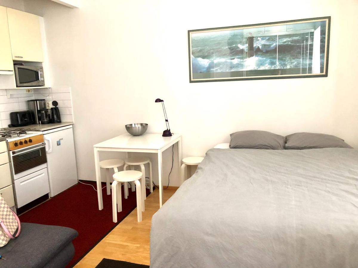 Appartement Sweet Studio City Center Toolonkatu à Helsinki Extérieur photo